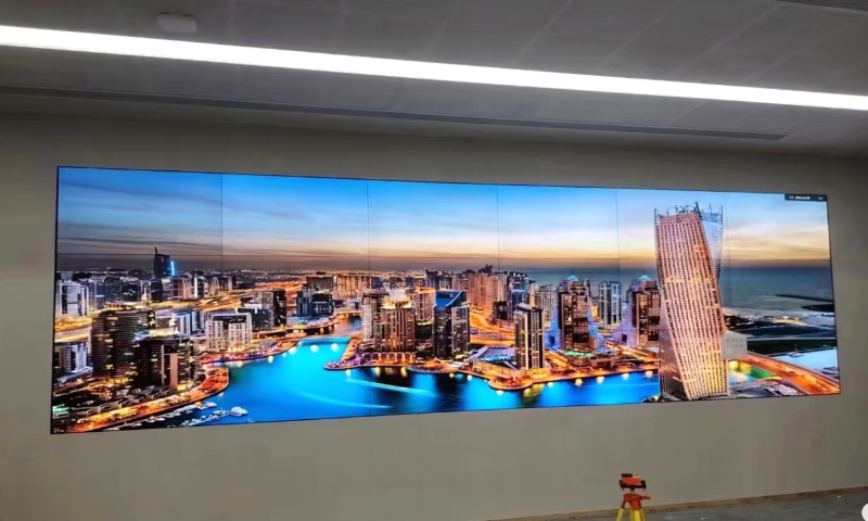 Splicing Video Wall